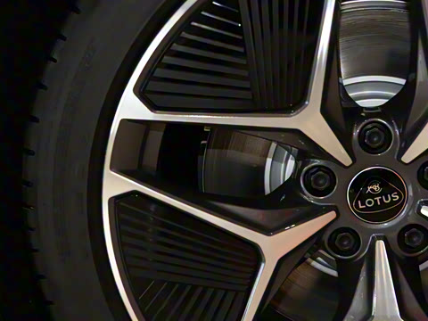 2025�� ��װ��