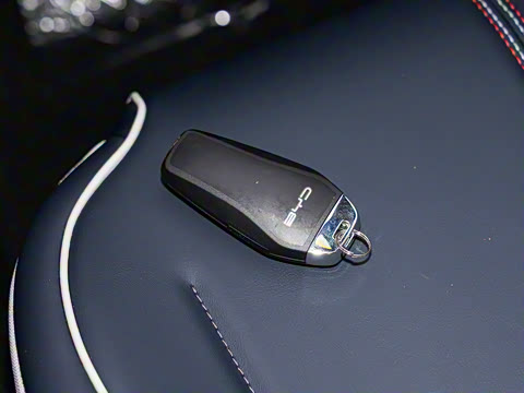 2025�� EV 510KM ���а�