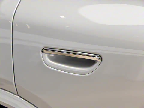 2023�� 3.0T Trofeo