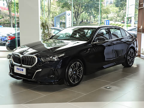 2025�� 530Li xDrive M�˶���װ