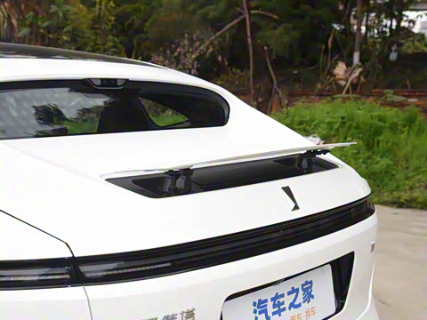 2025�� Ultra ���������