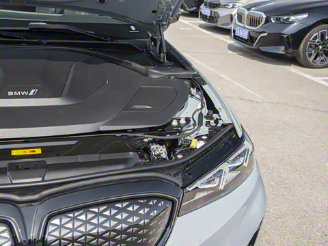 2025�� eDrive 40 L ��ҹ��װ