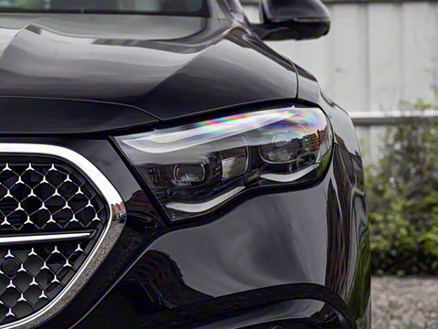 2025�� �Ŀ� E 300 L ����˶���