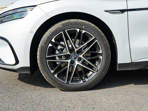 2025�� EV �Ǽݰ� 605KM������