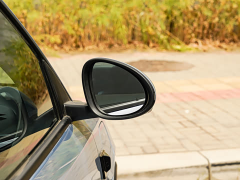 2025�� �Ǽݰ� 305km ���ɰ�