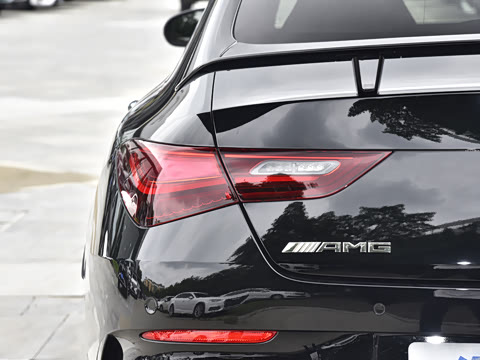 2025�� AMG CLA 45 S 4MATIC+