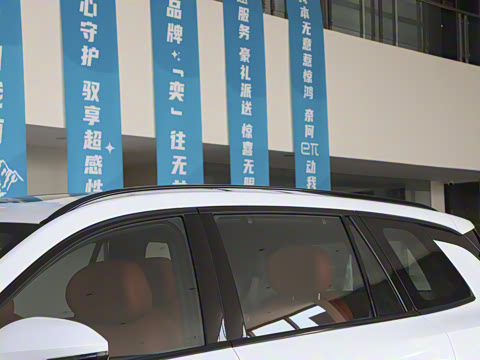 2025�� 210Ultra���̰� 6��