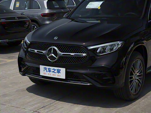 2025�� �Ŀ� GLC 300 L 4MATIC ������ 5��