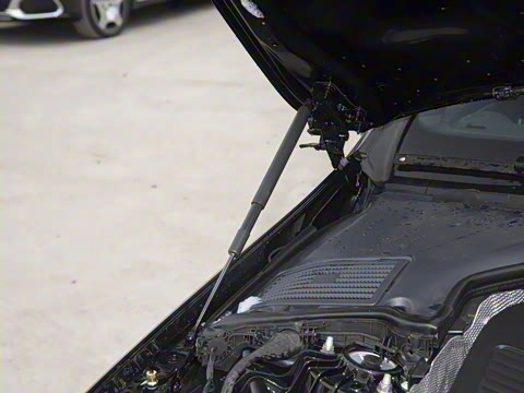 2025�� �Ŀ� C 260 L �˶���