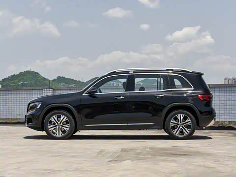 2025�� GLB 220 ������