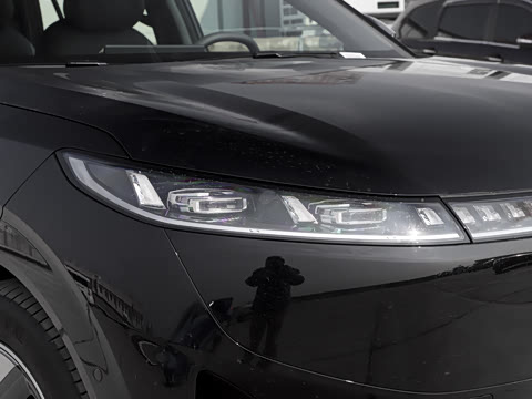 2025�� 210Ultra���̰� 6��