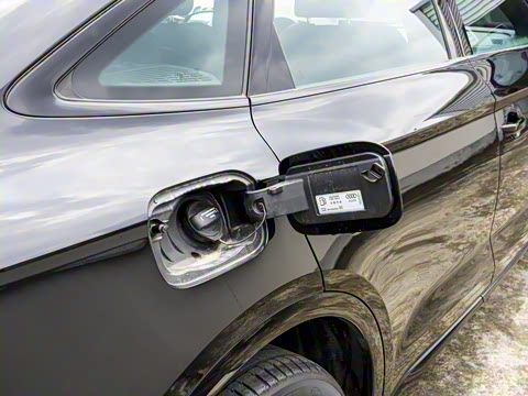 2025�� quattro 45�����ذ� 40 TFSI ʱ����