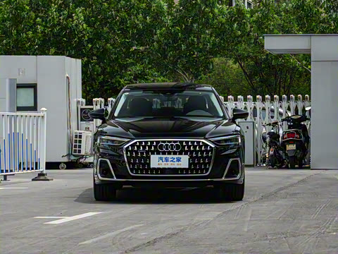 2026�� A8L 45 TFSI quattro ������