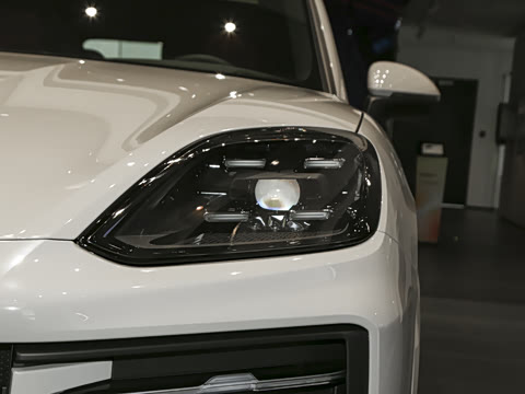 2025�� Cayenne Coup�� S E-Hybrid 3.0T