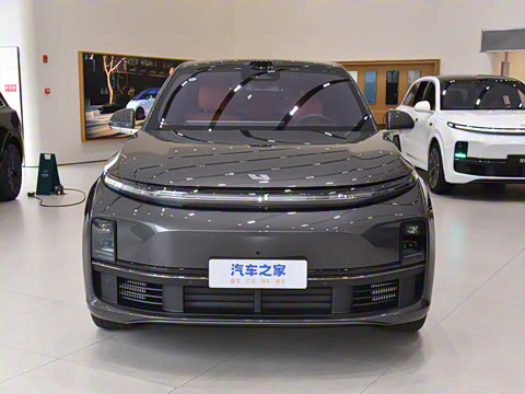 2025�� Pro ���ܻ��°�