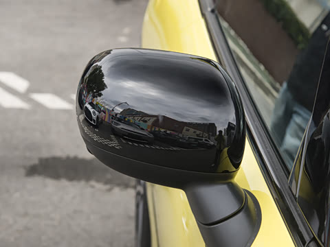 2025�� JOHN COOPER WORKS