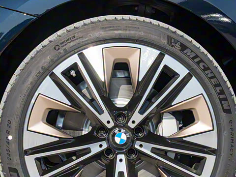 2025�� 530Li ������ ������װ