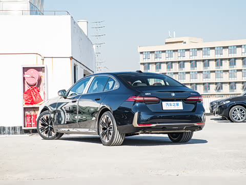 2025�� 530Li ������ ������װ