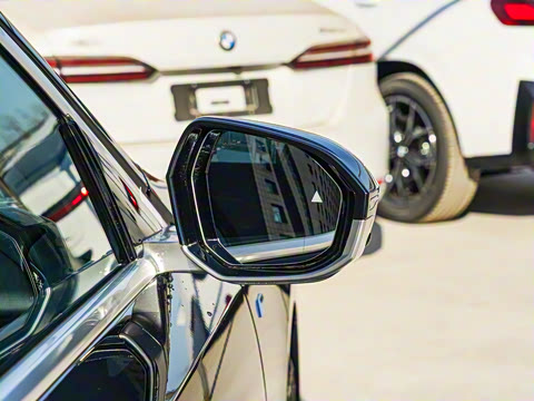 2025�� 530Li ������ M�˶���װ