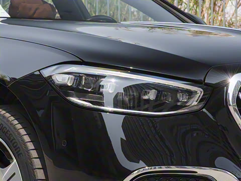 2025�� �Ŀ� S 480 4MATIC