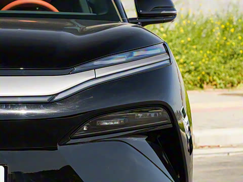 2025�� EV 670KM�����״�������