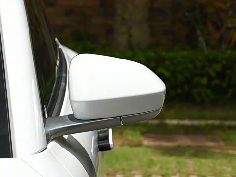 2025�� 75kWh Touring