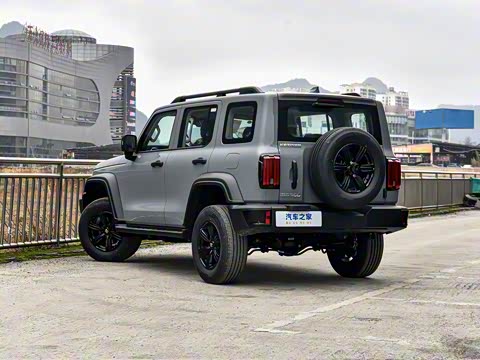 2025�� 2.0T ������