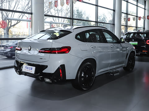 2022�� �Ŀ� xDrive 30i M�˶���ҹ��װ