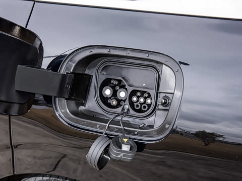 2025�� Air 530km D����