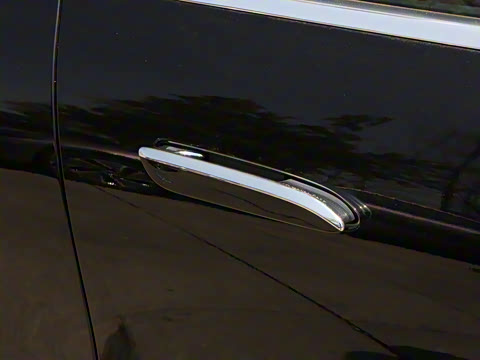 2025�� �Ŀ� E 300 L ʱ���˶���