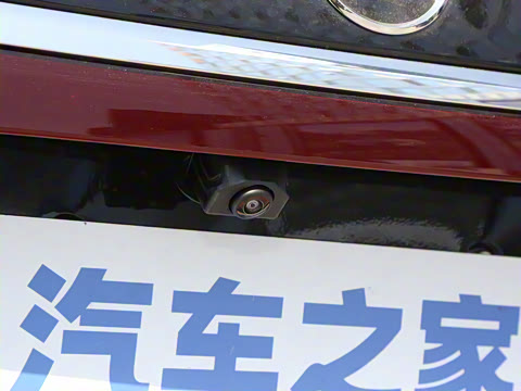 2025�� �Ŀ� E 300 L ʱ���˶���