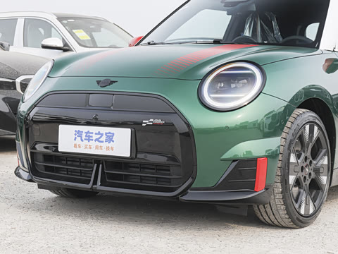 2025�� JOHN COOPER WORKS