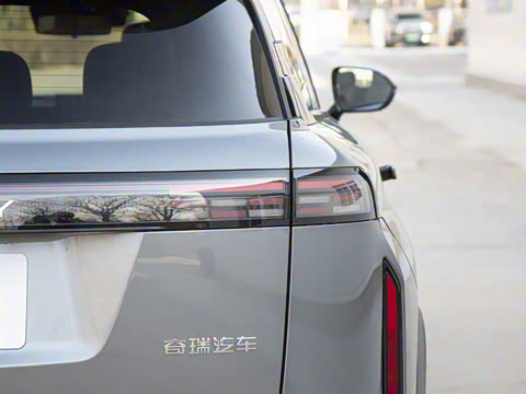 2025�� ���ܰ� 1.6T ��+������