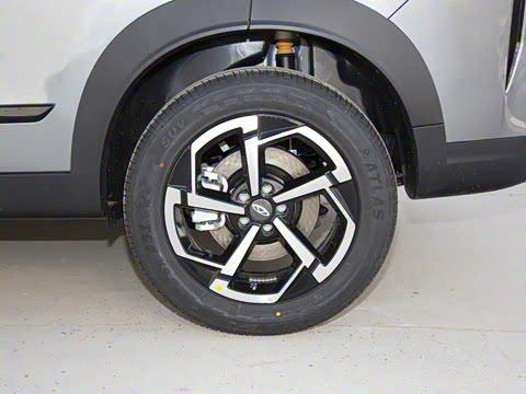 2025�� ���ܰ� 1.6T ��+������