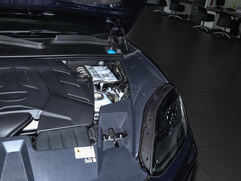 2025�� Cayenne S E-Hybrid 3.0T