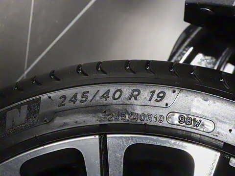 2025�� 2.0T 405 AT������