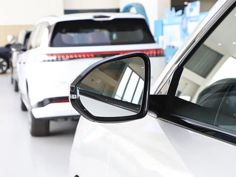 2025�� 636Max���Ȱ� 5��