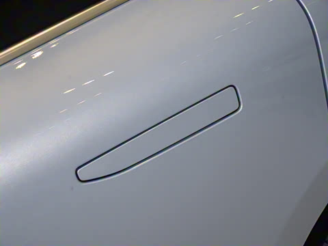 2025�� 75kWh Touring