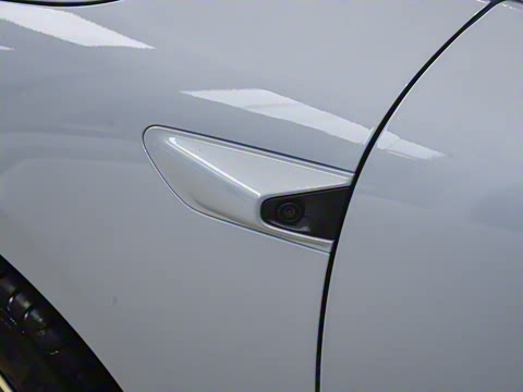 2025�� 75kWh Touring