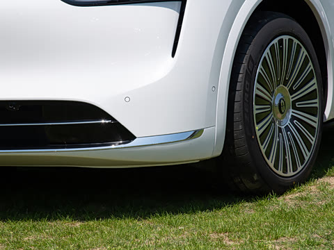 2025�� ���� Ultra�� 53.4kWh 5����