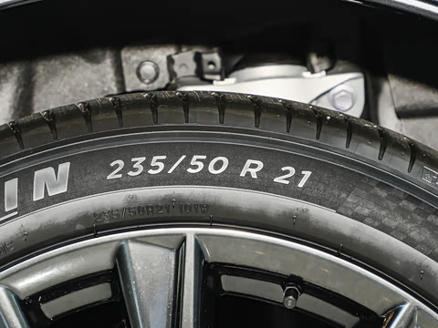 2025�� 500h ����F SPORT Performance