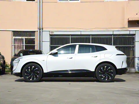 2024�� Pro+���̰�