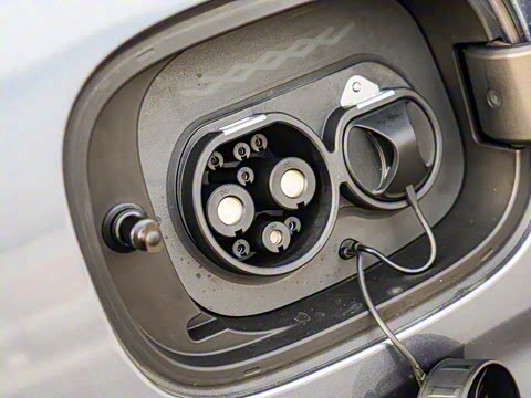 2025�� DM-i 1.5T 100km ��Խ��