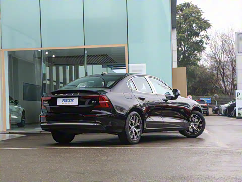 2025�� B4 ���ݺ�����