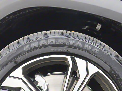 2025�� EM-i 115km ̽��+��