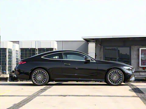 2025�� CLE 300 4MATIC �����ͽ��ܳ�