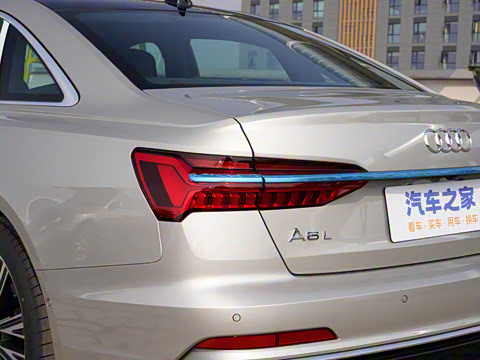 2025�� 45 TFSI quattro ��ѡ������