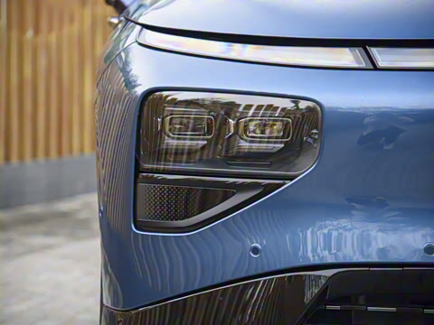 2025�� 680 ������������ Max