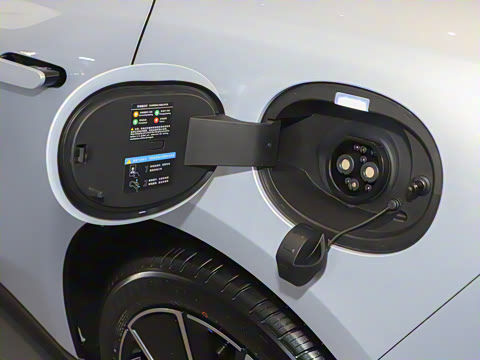 2025�� EV 701KM�����״��콢��