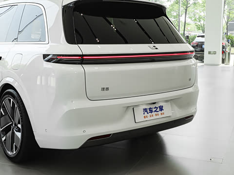 2025�� Max ���ܻ��°�